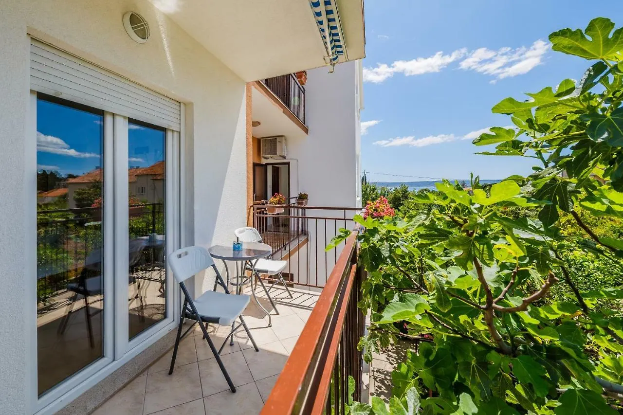 Apartments Mila Kaštela Chorwacja
