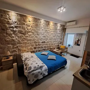 https://studio-apartment-legcevic.splithotels.org